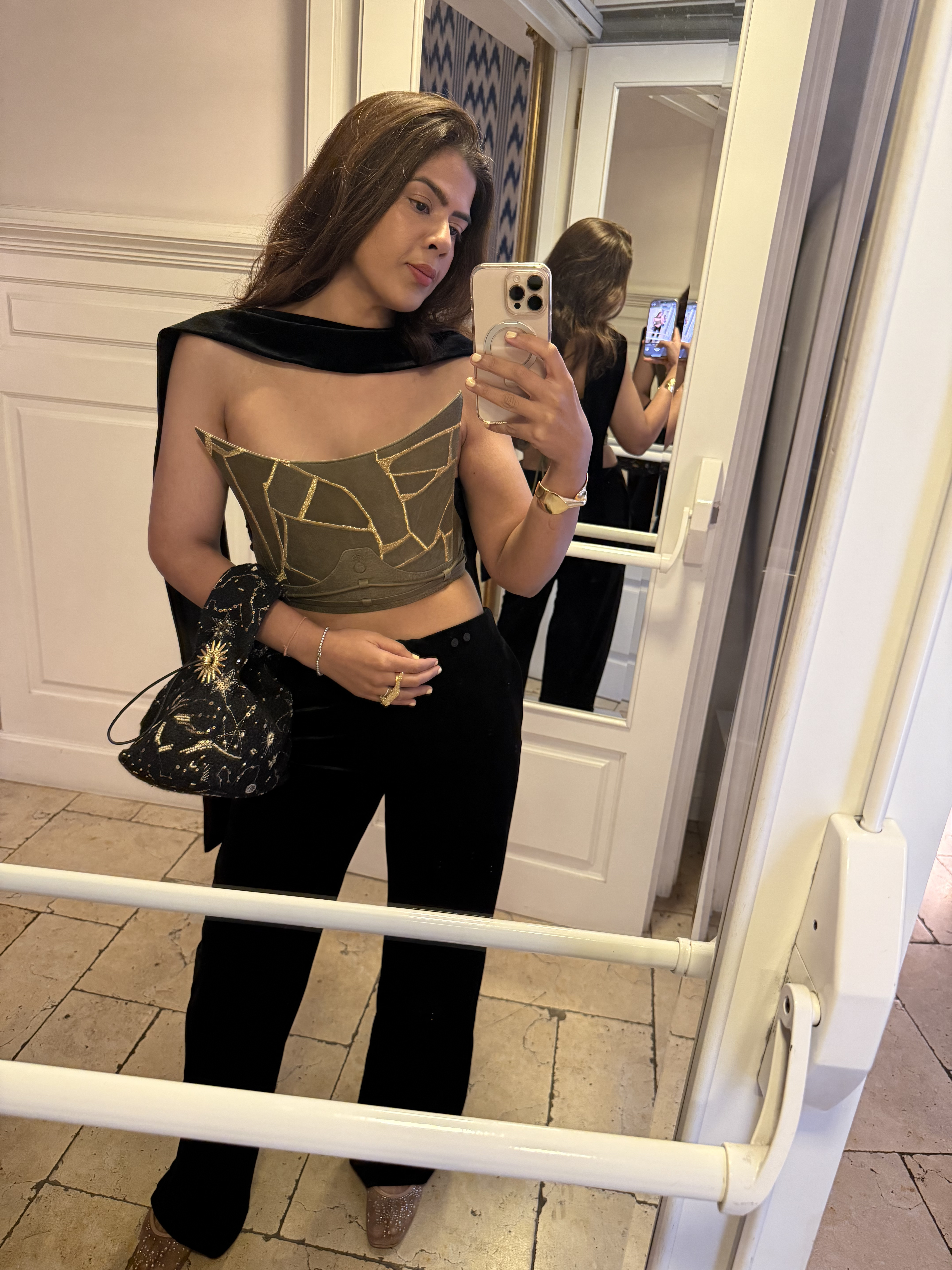 Eva Corset evening look